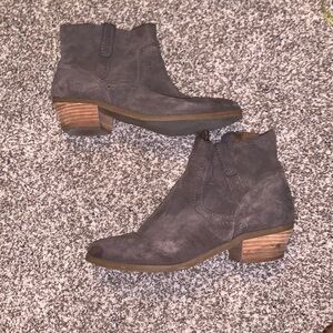 Steve Madden booties